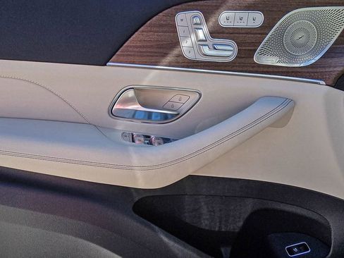 New 2026 Mercedes-Benz GLE 450 4MATIC image 11