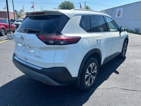 Used 2021 Nissan Rogue SV w/ Premium Package AWD/4WD image 5