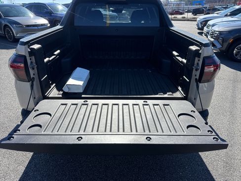 Used 2022 Hyundai Santa Cruz SEL image 18