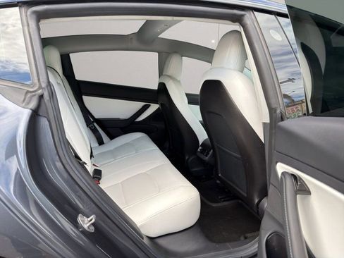 Used 2019 Tesla Model 3 Long Range image 12