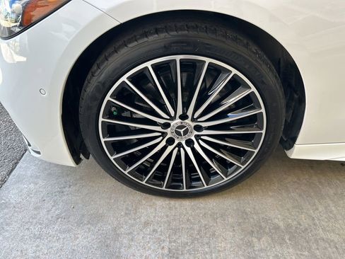 Used 2024 Mercedes-Benz C 300 Sedan image 12