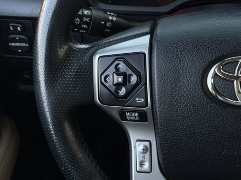 Used 2015 Toyota 4Runner SR5 AWD/4WD image 14