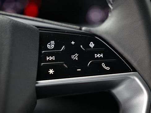 New 2025 Audi Q5 Prestige image 45