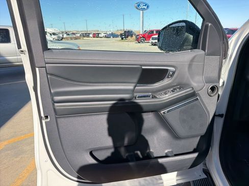 New 2026 Ford Expedition Max Platinum w/ Stealth Appearance Package image 10