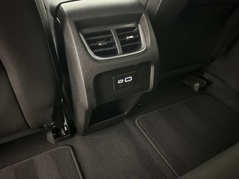 Used 2025 Chevrolet Blazer LT w/ Convenience Package FWD image 41