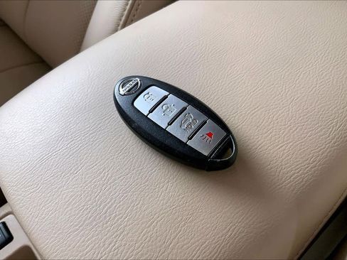 Used 2015 Nissan Rogue SL FWD image 15