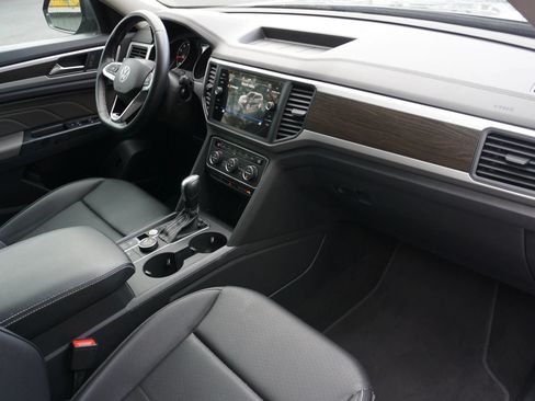 Used 2021 Volkswagen Atlas SE AWD/4WD image 16
