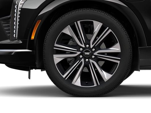 New 2026 Cadillac Optiq Luxury 2 image 31