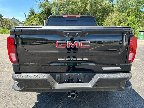 Used 2025 GMC Sierra 1500 Elevation w/ Elevation Premium Package AWD/4WD image 15