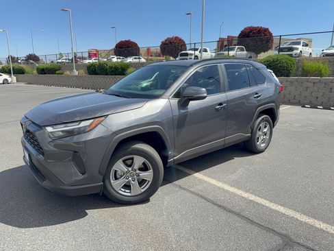 Used 2025 Toyota RAV4 XLE AWD/4WD image 33