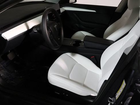 Used 2023 Tesla Model 3 Standard Range RWD image 12