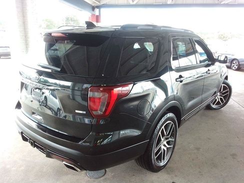 Used 2017 Ford Explorer Sport AWD/4WD image 5