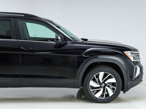 New 2026 Volkswagen Atlas SE image 12