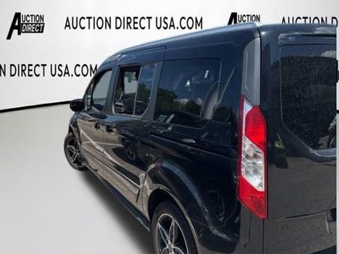 Used 2017 Ford Transit Connect XLT image 6