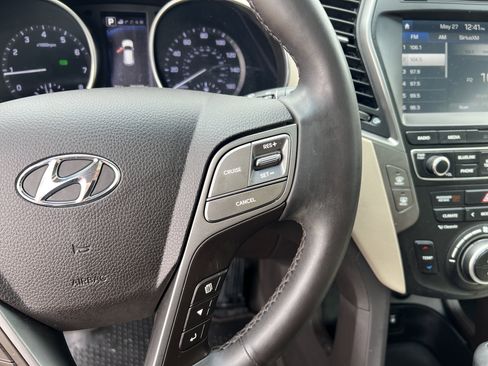 Used 2017 Hyundai Santa Fe Sport w/ 2.4L Tech Package 04 FWD image 18