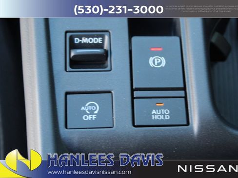 New 2026 Nissan Sentra SR w/ SR Premium Package FWD image 18