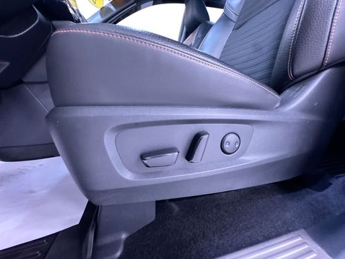 Used 2024 Nissan Pathfinder Rock Creek AWD/4WD image 13