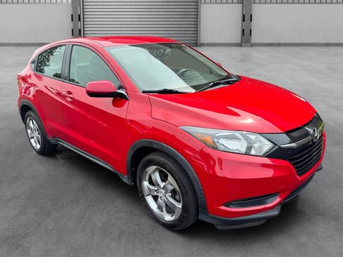 Used 2018 Honda HR-V LX image 27