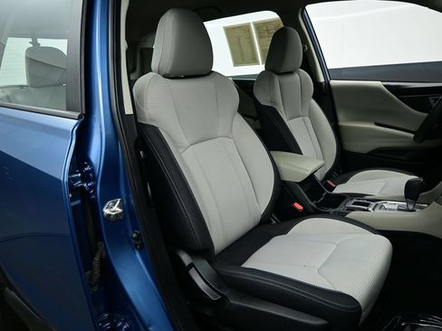 Used 2021 Subaru Forester AWD/4WD image 13
