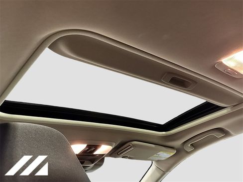 Certified 2025 Subaru Crosstrek 2.0i Premium image 23