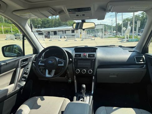 Used 2017 Subaru Forester 2.5i Limited image 26