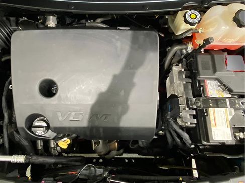 Used 2018 Buick Enclave Essence image 35