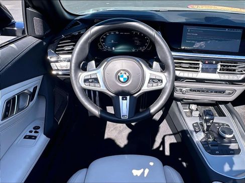 Used 2023 BMW Z4 M40i w/ Premium Package RWD image 11