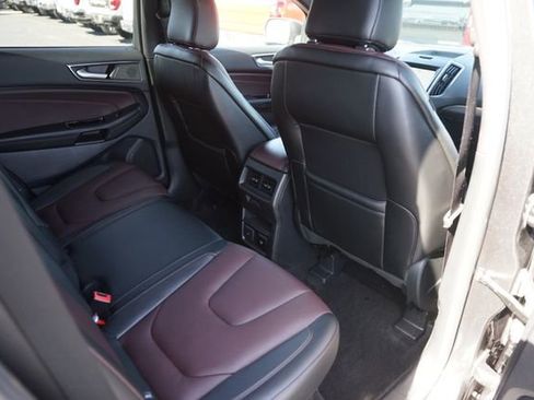 Used 2020 Ford Edge Titanium w/ Equipment Group 301A FWD image 15