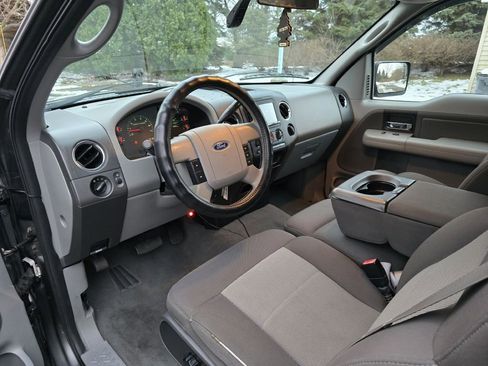 Used 2006 Ford F150 XLT image 10