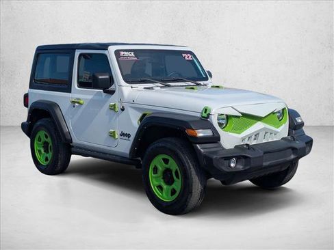 Used 2022 Jeep Wrangler Sport image 3