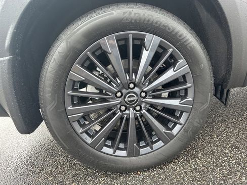 New 2026 Nissan Pathfinder SL FWD image 9