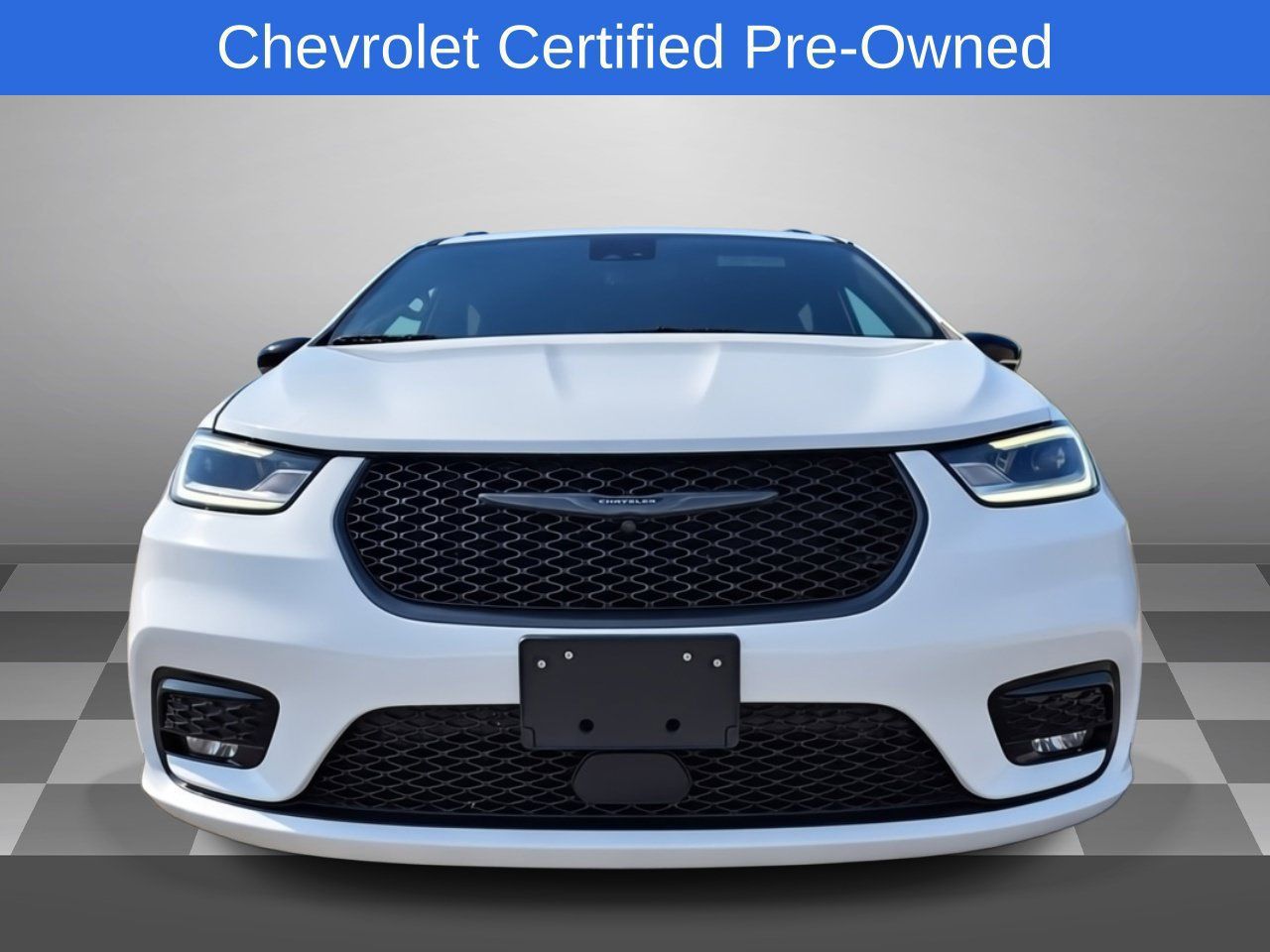 Used 2025 Chrysler Pacifica Limited FWD image 2