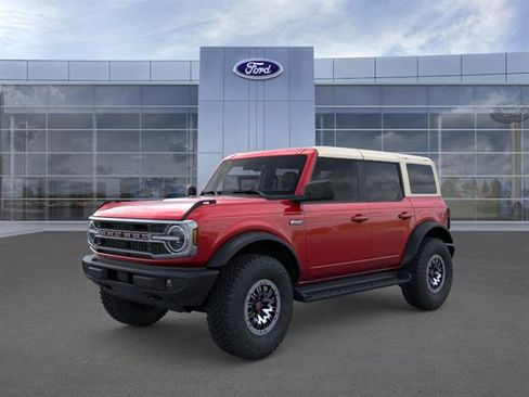 New 2026 Ford Bronco Outer Banks w/ Sasquatch Package AWD/4WD image 1