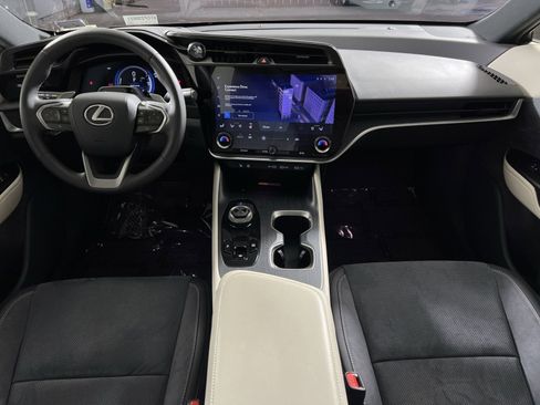 Used 2023 Lexus RZ 450e Premium w/ Accessory Package (2T) image 22