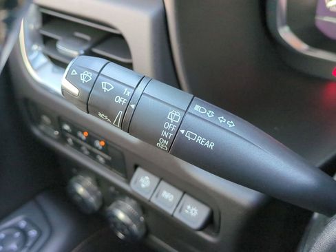 Used 2023 GMC Yukon XL AT4 w/ AT4 Premium Package image 18