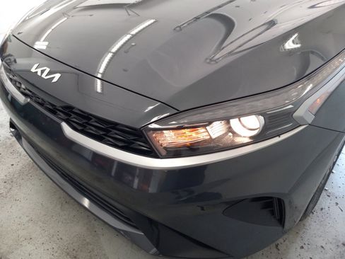 Certified 2023 Kia Forte LXS FWD image 7