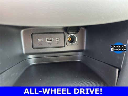 Used 2022 Chevrolet Equinox LS image 18