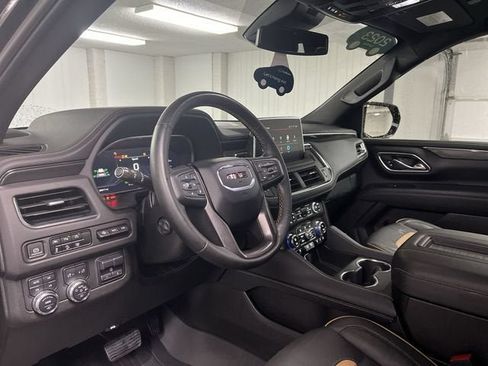 Certified 2023 GMC Yukon AT4 w/ AT4 Premium Plus Package AWD/4WD image 10