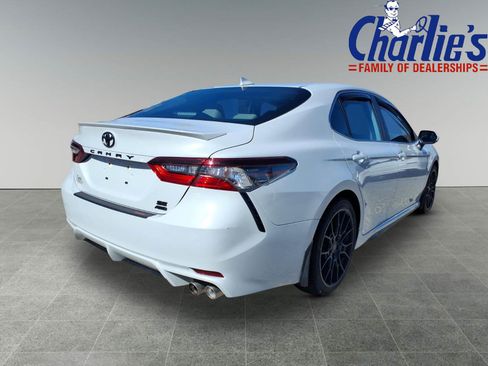 Used 2022 Toyota Camry SE w/ TRD Appearance Package (TMS) image 4