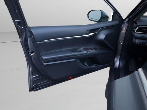 Certified 2024 Toyota Camry SE FWD image 15