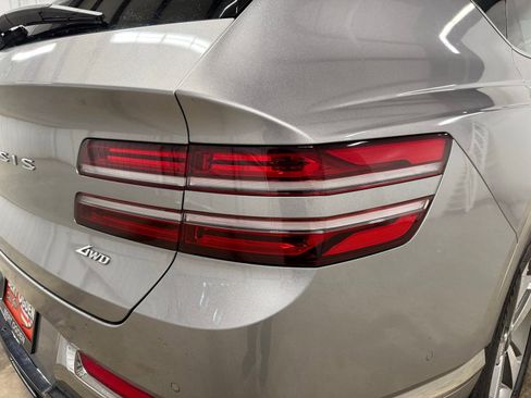 Used 2023 Genesis GV80 2.5T w/ Prestige 20" Package AWD/4WD image 3