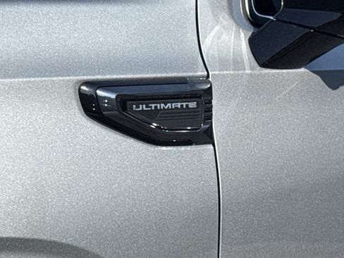 New 2026 GMC Yukon Denali Ultimate w/ LPO, Hit The Road Package AWD/4WD image 18