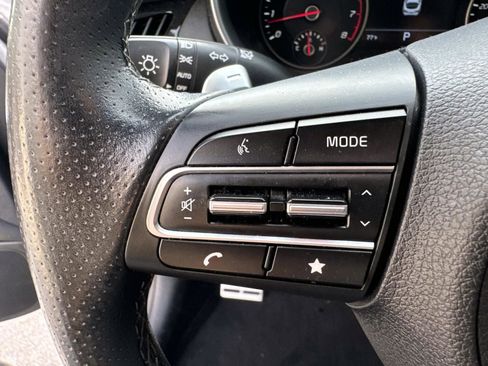 Used 2022 Kia Stinger GT2 image 24