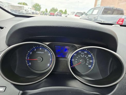 Used 2010 Hyundai Tucson GLS w/ Popular Equipment Pkg 2 FWD image 21