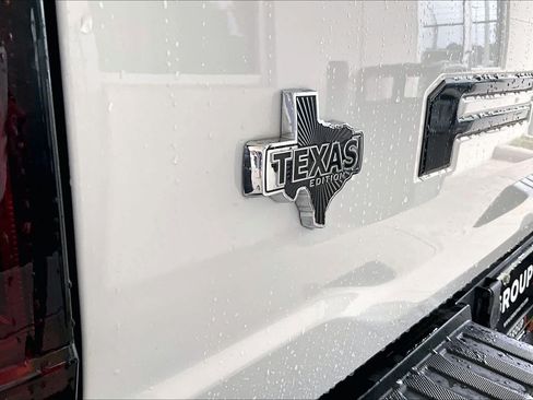 Used 2021 Ford F150 XLT w/ Equipment Group 302A High RWD image 9