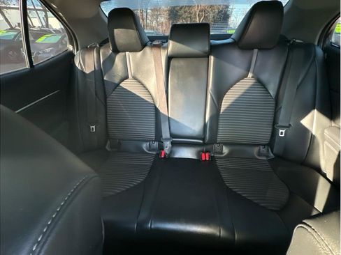 Used 2022 Toyota Camry SE image 21