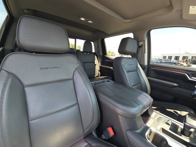 Used 2024 GMC Sierra 1500 Denali AWD/4WD image 21