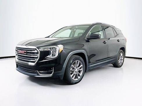 Used 2023 GMC Terrain SLT image 3