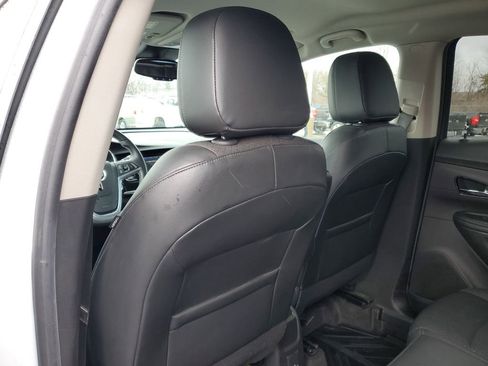 Used 2022 Buick Encore Preferred w/ Safety Package image 27