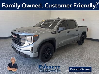 Used 2025 GMC Sierra 1500 Pro w/ Graphite Edition